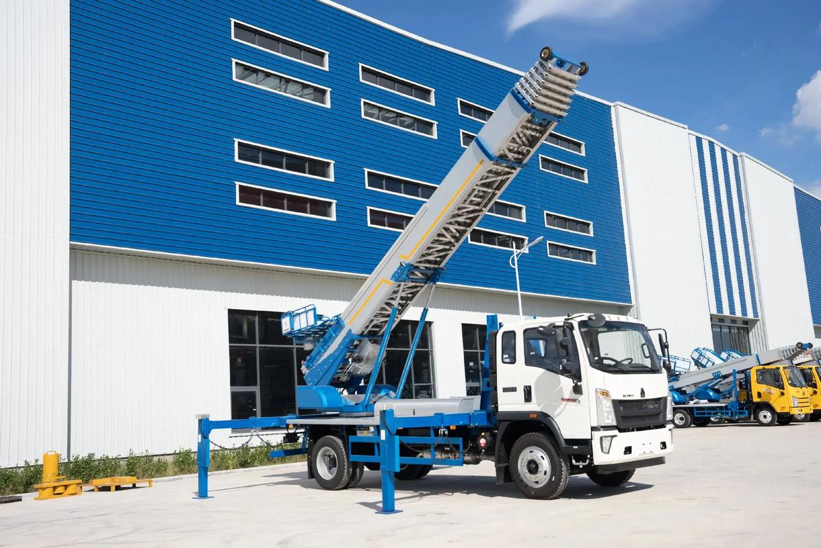 横峰县小型云梯车上料车租赁多少钱